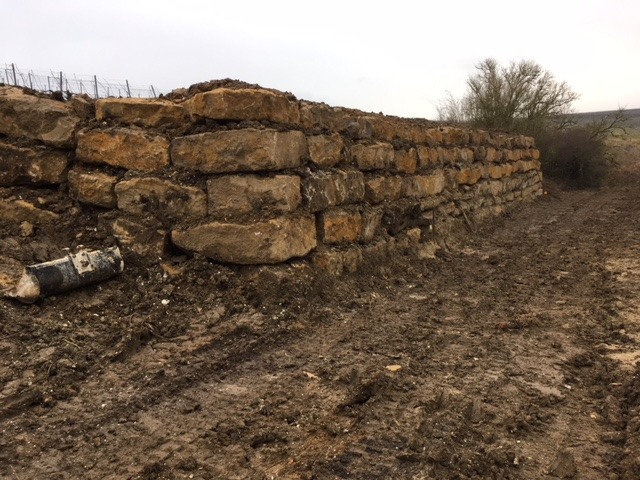 Prestations non viticoles, mur d'enrochement, Sarl Meulot à Fèrebrianges, Marne, 51